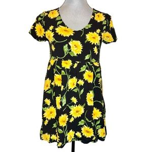Forever 21 Floral Black and Yellow Baby Doll Tunic